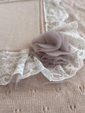 Coperta filo beige e tulle ricamato
