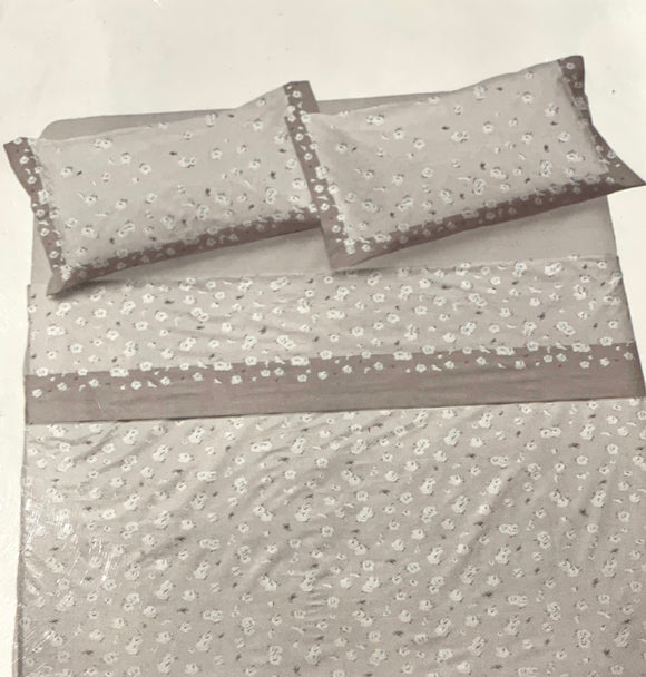 Marlene Completo letto matrimoniale con fuori celeste federa piazzata 3 volani