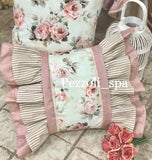 Cuscini con Rose e pizzo armonia